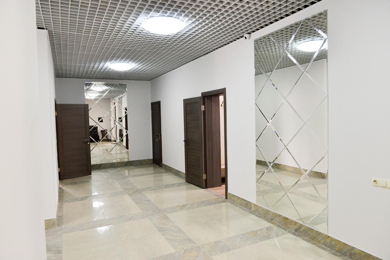 Grad Hotel Ashmyany Exterior foto